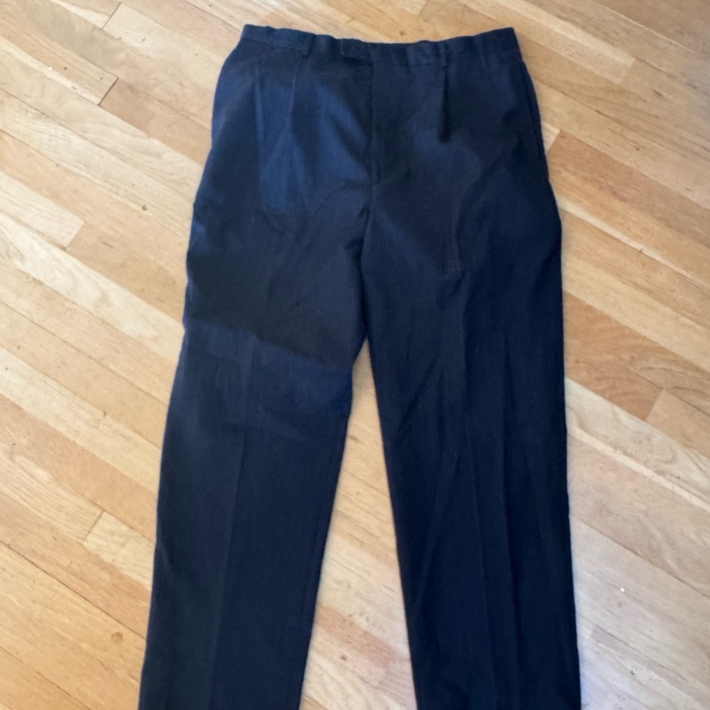Alfani Men's Navy Blue suit. Jacket and pants